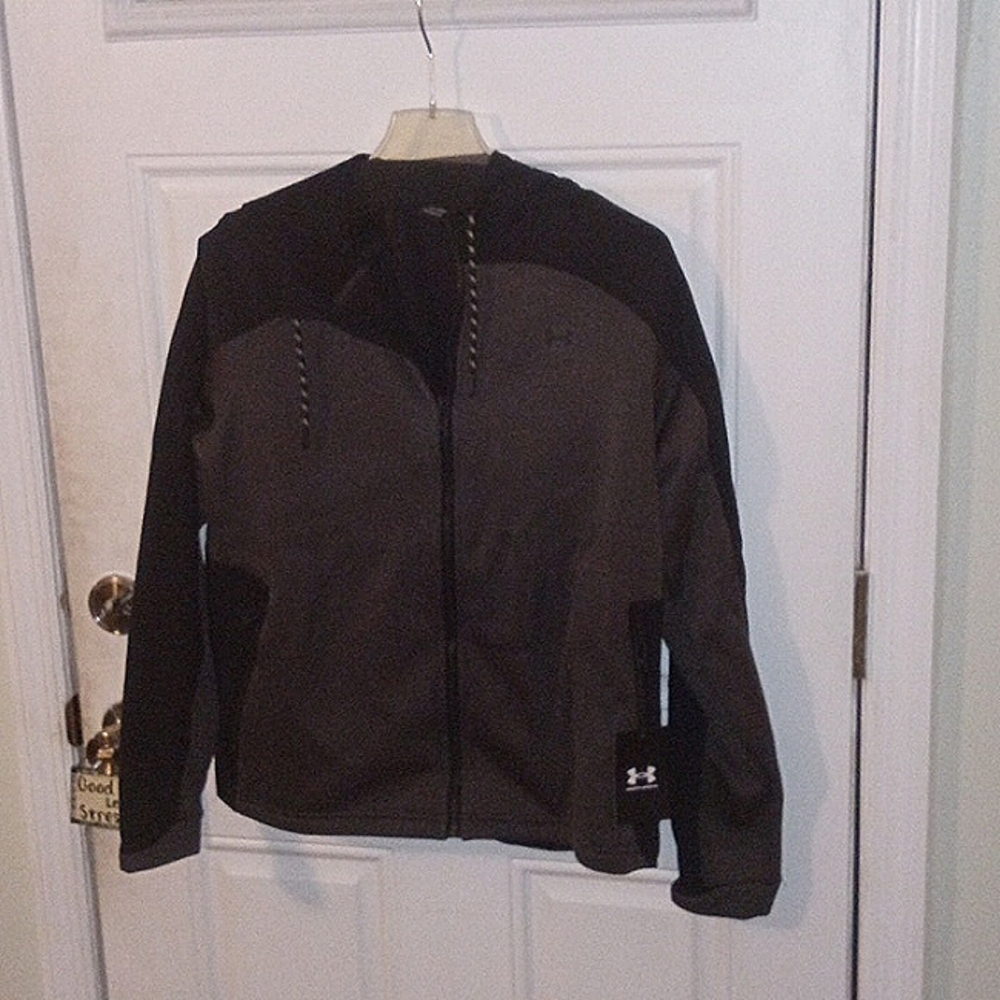 Women's large under armor zip up sweatshirt brand new